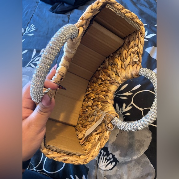 Handbag - Picture 3 of 3